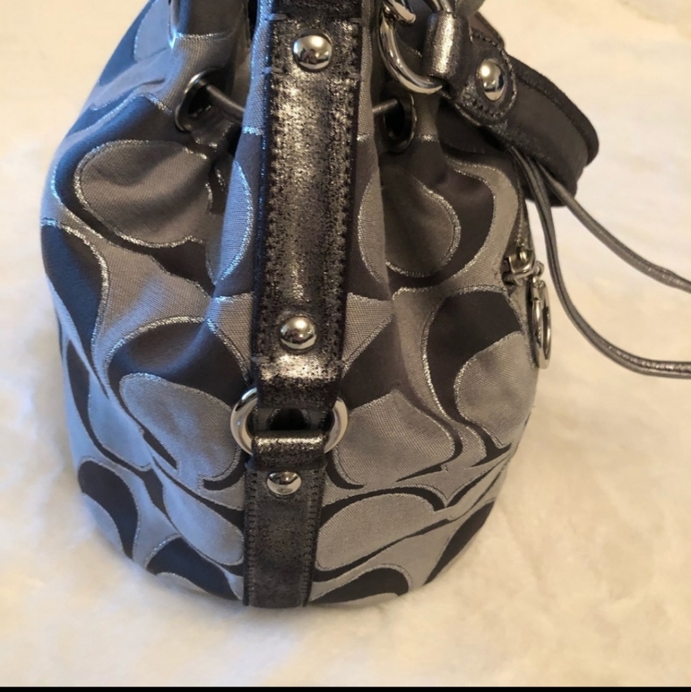 Coach purse 👛 - Picture 10 of 14